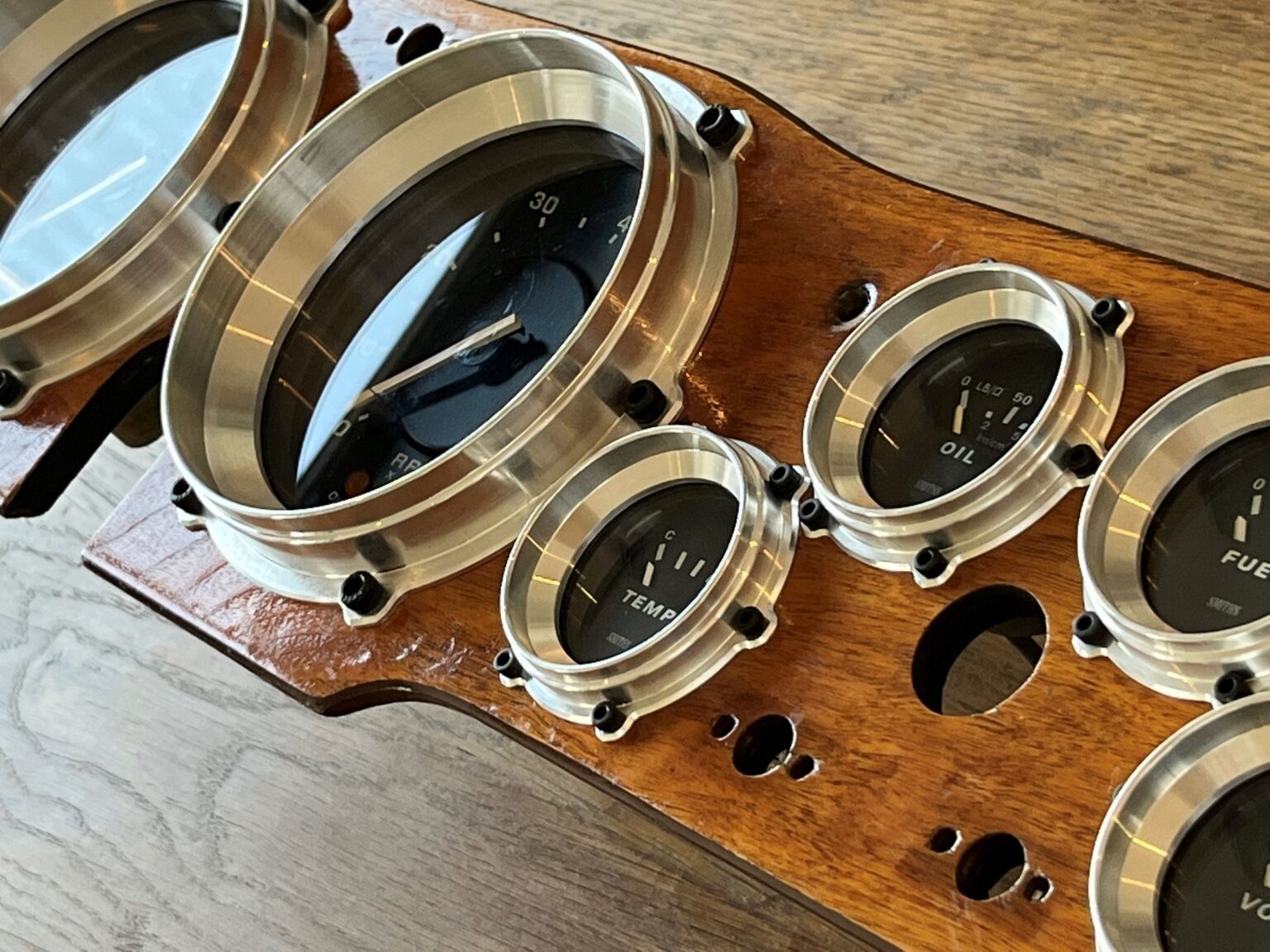 Gauge Bezels - BaulyCars